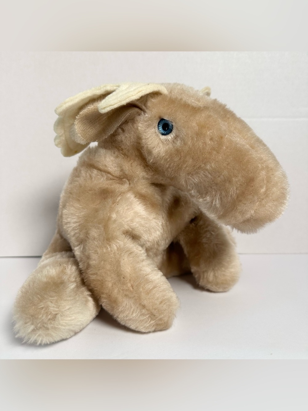 Vintage 1976 Possum Trot Light Tan MOOSE-Bean Bag Weighted Shelf Sitter Plush